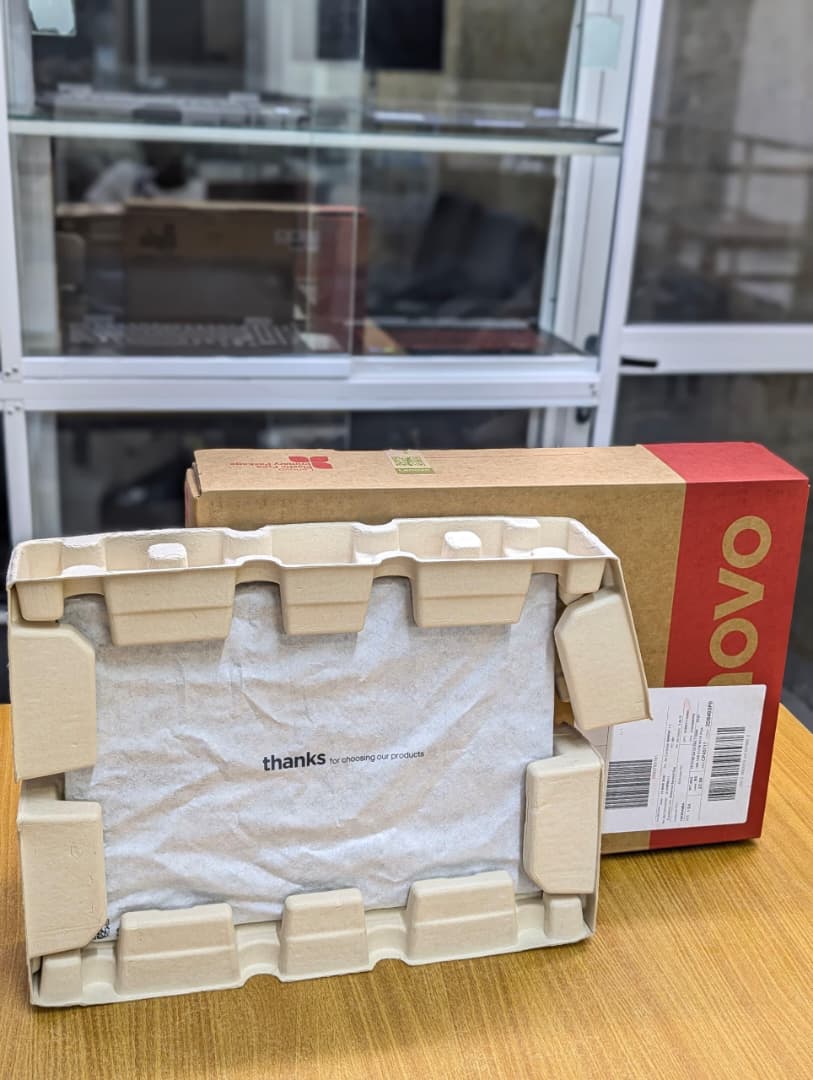 Lenovo ThinkPad X1 Extreme Gen 4 Premium workstation  image 2